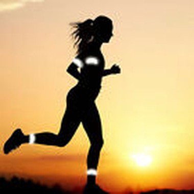 Quanto sono efficaci le cinghie riflettenti negli incidenti stradali?