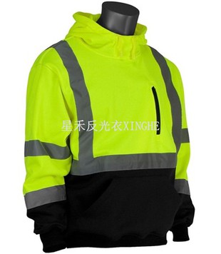 Felpa con cappuccio riflettente con fondo nero